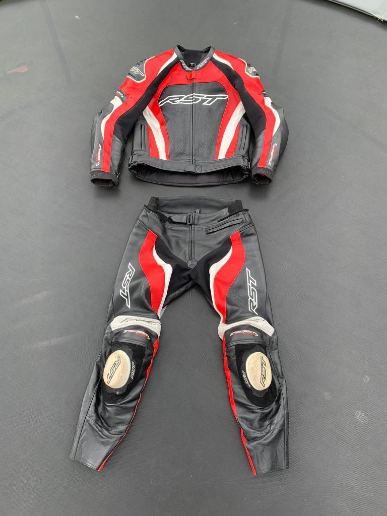 RST track tech evo 3 leather 2 piece 